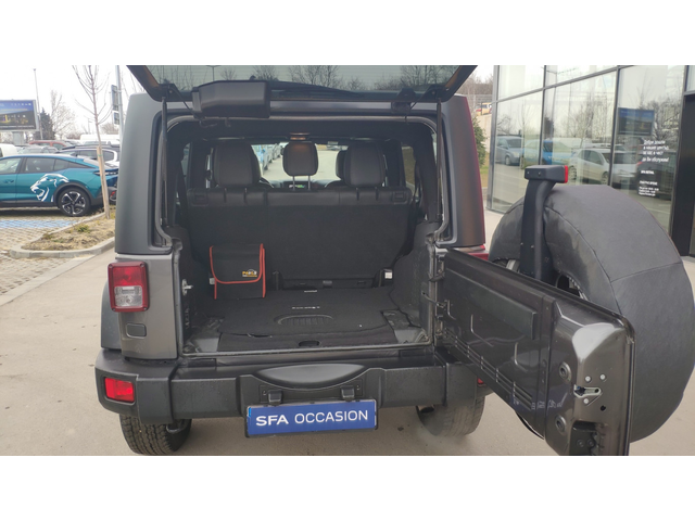 Jeep Wrangler UNLIMITED - автомобили, коли, обяви за нови и употребявани 12