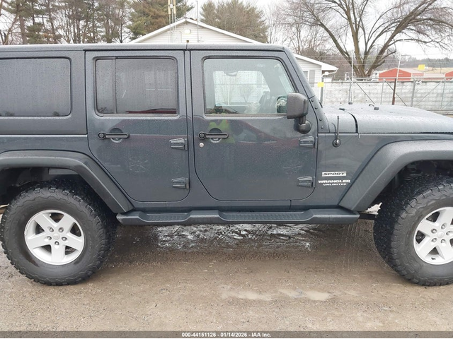 Jeep WRANGLER UNLIMITED 3.6L V-6 DOHC, VVT, 285HP 4X4 Drive - автомобили, коли, обяви за нови и употребявани 12