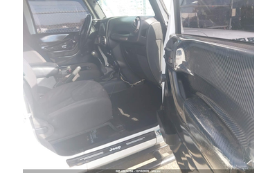 jeep-wrangler-unlimited-3-6l-v-6-dohc-vvt-285hp-4x4-drive - 4