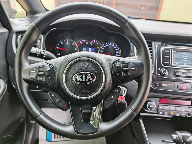 Kia Carens 1.7CRDI-АВТОМАТИК - автомобили, коли, обяви за нови и употребявани 12