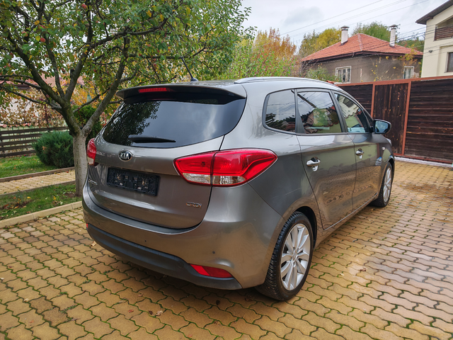 Kia Carens 1.7CRDI-АВТОМАТИК - автомобили, коли, обяви за нови и употребявани 3