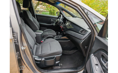 Kia Carens 1.7CRDI-АВТОМАТИК - автомобили, коли, обяви за нови и употребявани 8