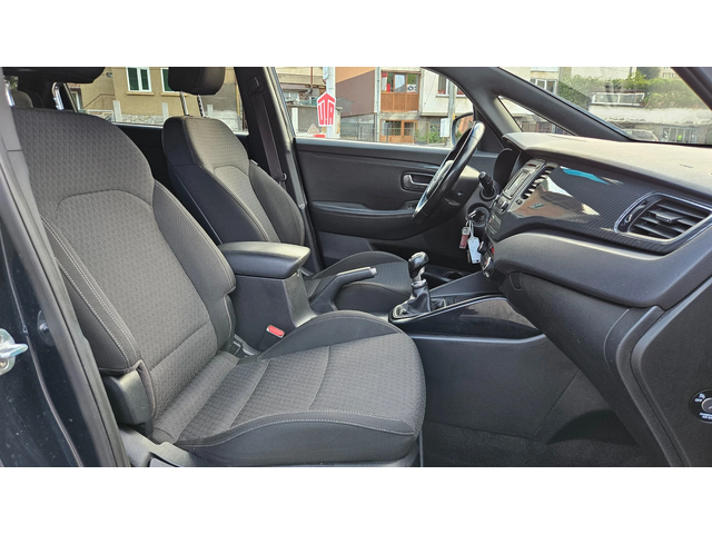Kia Carens 1.7 CRDI FACELIFT/NAVIG/7mesta/2018g - автомобили, коли, обяви за нови и употребявани 11