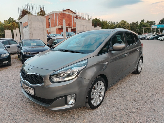 Kia Carens 1.6i-135к.с/НАВИГАЦИЯ/КЛИМАТРОНИК/ПАНОРАМА!!! - автомобили, коли, обяви за нови и употребявани 2