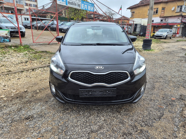Kia Carens 1.7 CRDI, 7mesta - автомобили, коли, обяви за нови и употребявани 1