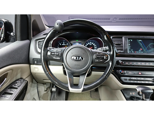 Kia Carnival The New 9-seater Prestige - автомобили, коли, обяви за нови и употребявани 13