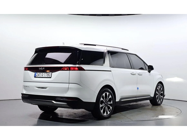 Kia Carnival 7-Seater Noblesse  * НАЙ-ДОБРА ЦЕНА В БЪЛГАРИЯ* - автомобили, коли, обяви за нови и употребявани 1