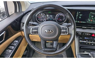 Kia Carnival - автомобили, коли, обяви за нови и употребявани 12