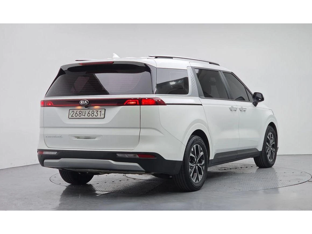 Kia Carnival - автомобили, коли, обяви за нови и употребявани 1