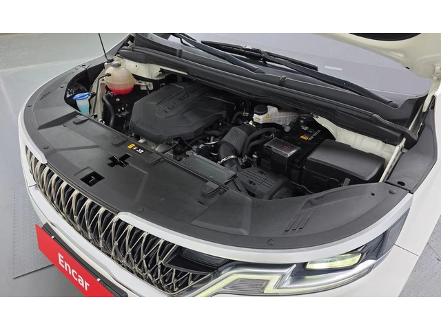 Kia Carnival - автомобили, коли, обяви за нови и употребявани 5