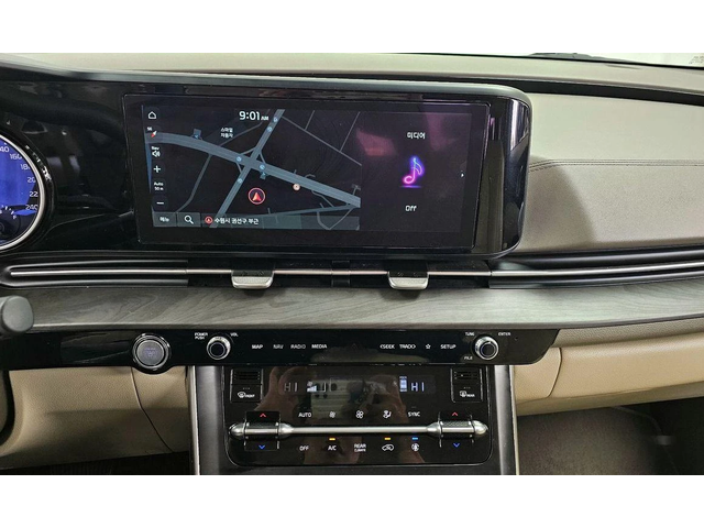 Kia Carnival - автомобили, коли, обяви за нови и употребявани 13