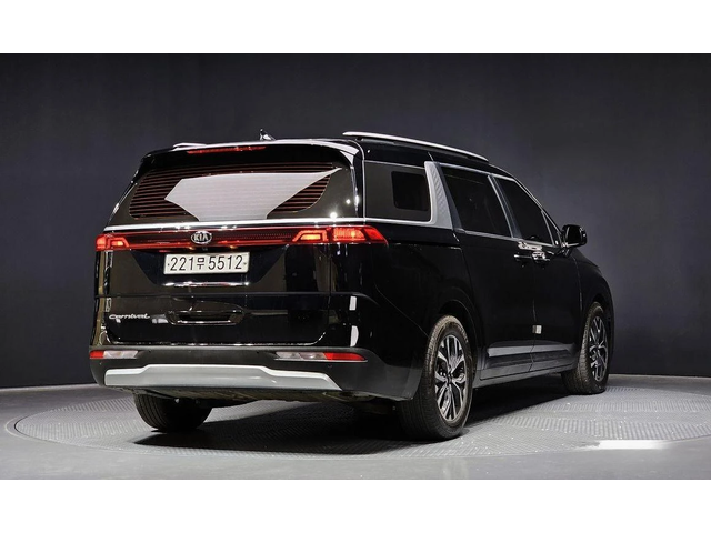 Kia Carnival - автомобили, коли, обяви за нови и употребявани 1