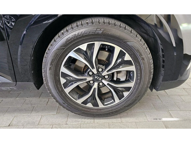 Kia Carnival - автомобили, коли, обяви за нови и употребявани 4