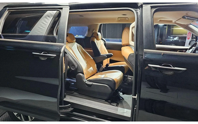 Kia Carnival - автомобили, коли, обяви за нови и употребявани 11