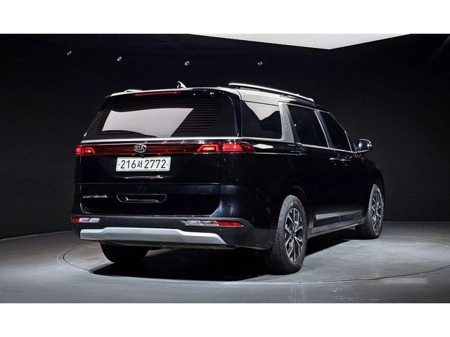 Kia Carnival - автомобили, коли, обяви за нови и употребявани 1