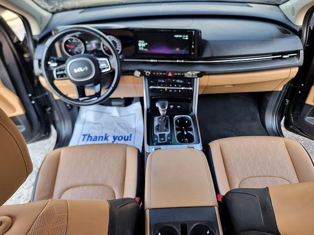 Kia Carnival - автомобили, коли, обяви за нови и употребявани 4