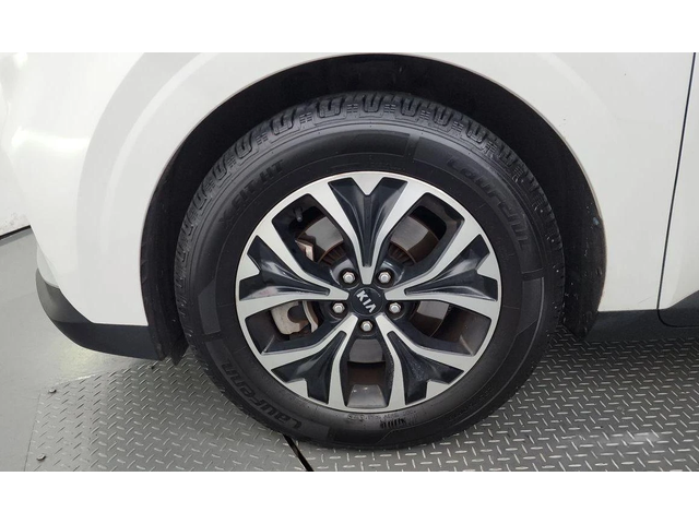 Kia Carnival - автомобили, коли, обяви за нови и употребявани 4