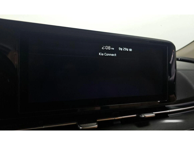 Kia Carnival - автомобили, коли, обяви за нови и употребявани 14