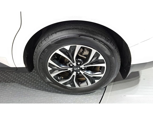 Kia Carnival - автомобили, коли, обяви за нови и употребявани 4