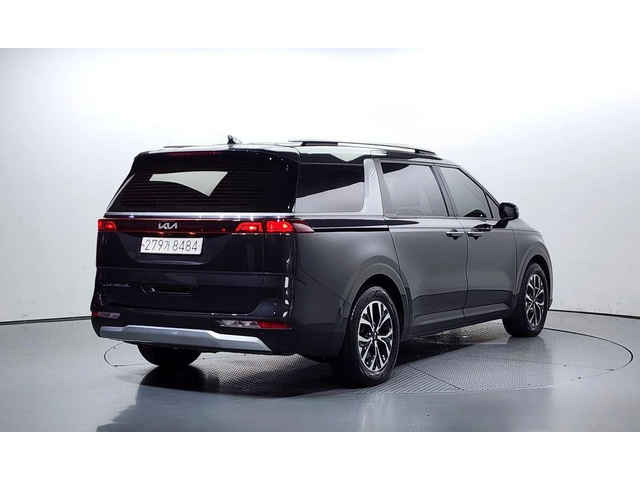 Kia Carnival - автомобили, коли, обяви за нови и употребявани 1