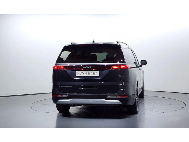 Kia Carnival - автомобили, коли, обяви за нови и употребявани 3