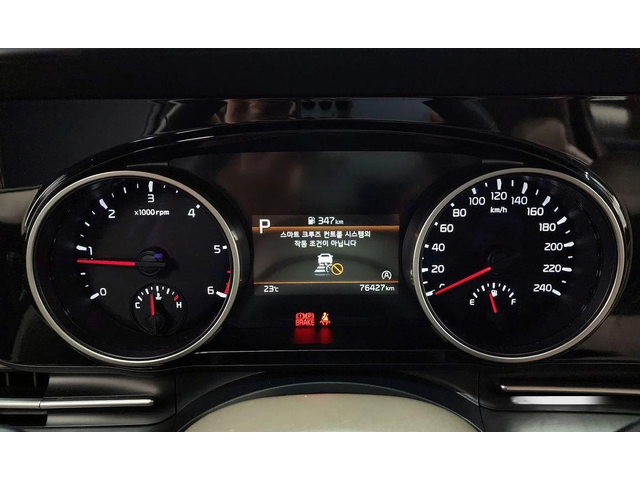 Kia Carnival - автомобили, коли, обяви за нови и употребявани 7