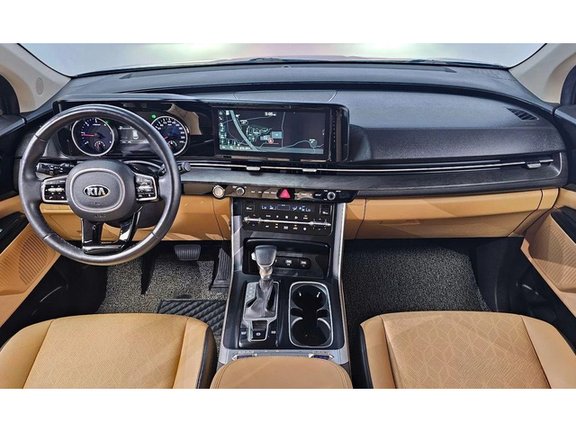 Kia Carnival - автомобили, коли, обяви за нови и употребявани 6