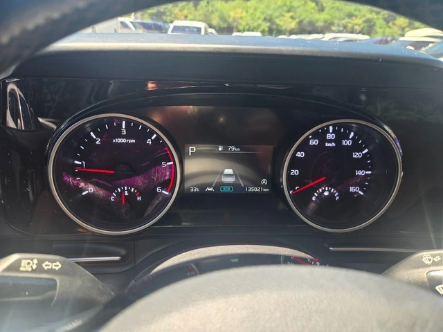 Kia Carnival - автомобили, коли, обяви за нови и употребявани 4