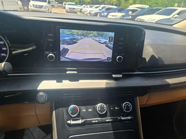 Kia Carnival - автомобили, коли, обяви за нови и употребявани 5