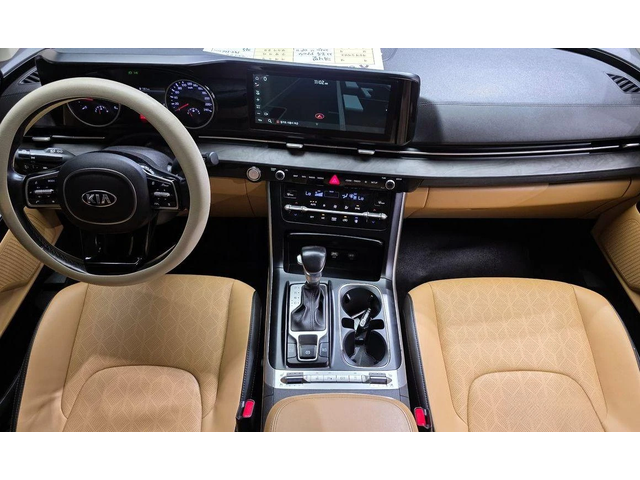 Kia Carnival - автомобили, коли, обяви за нови и употребявани 6