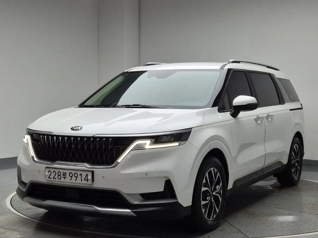 Kia Carnival - автомобили, коли, обяви за нови и употребявани 0