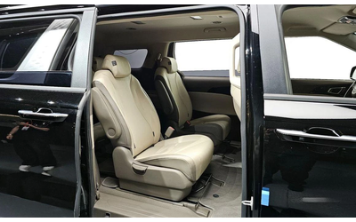 Kia Carnival - автомобили, коли, обяви за нови и употребявани 11