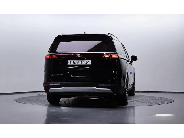 Kia Carnival - автомобили, коли, обяви за нови и употребявани 3
