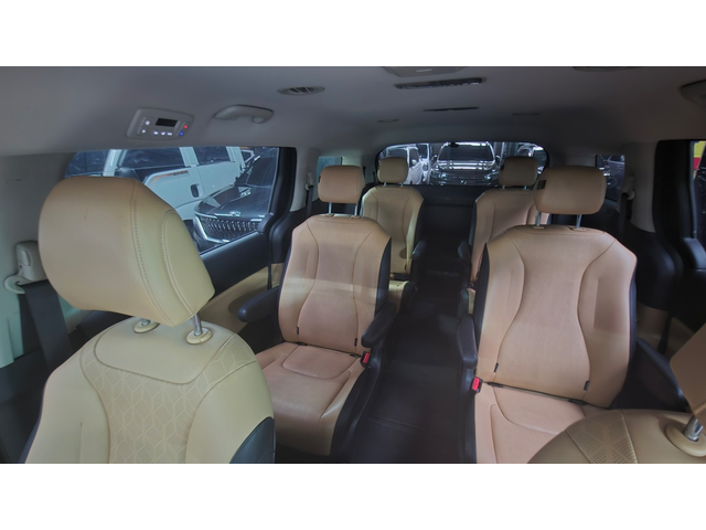 KIA Carnival - автомобили, коли, обяви за нови и употребявани 21