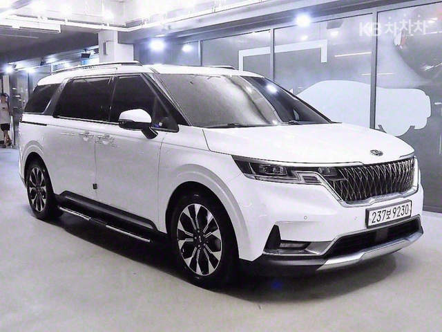 Kia Carnival (KA4) D2.2 7-местен ЛИЗИНГ БЕЗ ПЪРВ.ВНОСКА - автомобили, коли, обяви за нови и употребявани 0