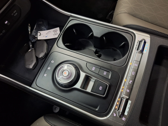 Kia Carnival 2.2 Diesel 9 Места autogeorge.com - автомобили, коли, обяви за нови и употребявани 8