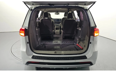 Kia Carnival 7-Seater Limousine Magic Space - автомобили, коли, обяви за нови и употребявани 16