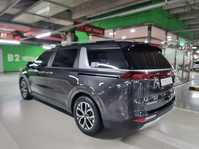 Kia Carnival - автомобили, коли, обяви за нови и употребявани 2