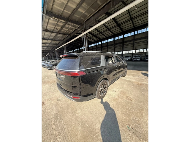 Kia Carnival 2.2 CRDI - OЧАКВАН ВНОС - автомобили, коли, обяви за нови и употребявани 4