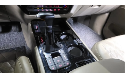 Kia Carnival HIGH LIMOUSINE/CUSTOM INTERIOR/ ULTRA LUXURY - автомобили, коли, обяви за нови и употребявани 9