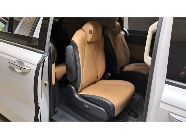 Kia Carnival 9-местен* КОЖА* ОБДУХВ* НАВИ* 360 - автомобили, коли, обяви за нови и употребявани 8