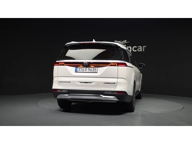 Kia Carnival 7-Seater Signature - автомобили, коли, обяви за нови и употребявани 3