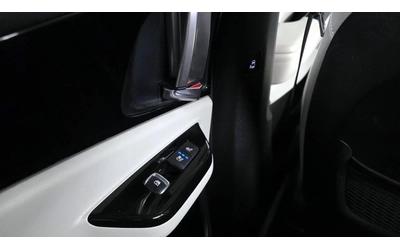 Kia Carnival 7-Seater Noblesse - автомобили, коли, обяви за нови и употребявани 15