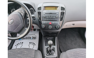 Kia Ceed 1.4 -ГАЗ - автомобили, коли, обяви за нови и употребявани 11