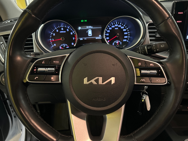 Kia Ceed 1.5 T-GDI/ Spin/ SW/ DCT/ Oчакван ! - автомобили, коли, обяви за нови и употребявани 9