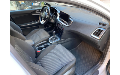 Kia Ceed 1.5 T-GDI/ Top/SW/ ГАРАНЦИ ДО 12/2029г/ Налична! - автомобили, коли, обяви за нови и употребявани 10