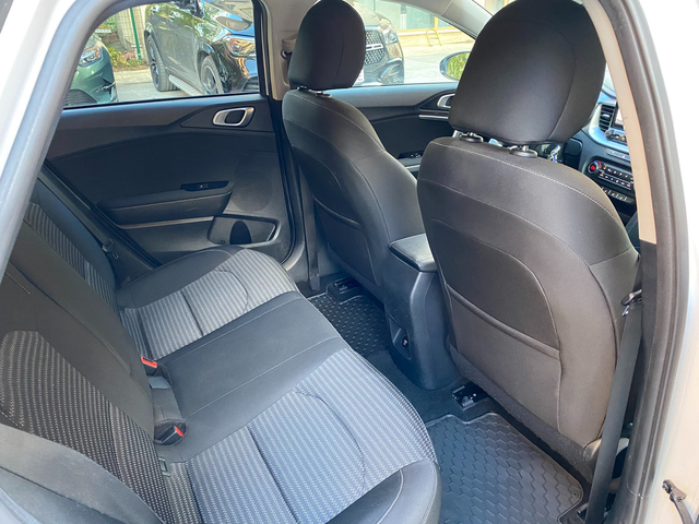 Kia Ceed 1.5 T-GDI/ Top/SW/ ГАРАНЦИ ДО 12/2029г/ Налична! - автомобили, коли, обяви за нови и употребявани 12