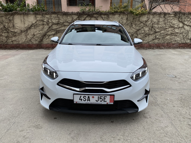 Kia Ceed 1.5 T-GDI/ Top/SW/ ГАРАНЦИ ДО 12/2029г/ Налична! - автомобили, коли, обяви за нови и употребявани 1