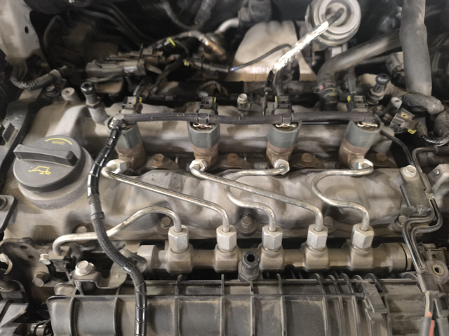 Kia Ceed 1.6 crdi 2015г. КАМЕРА - автомобили, коли, обяви за нови и употребявани 13