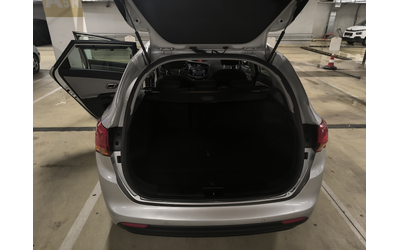 Kia Ceed 1.6 crdi 2015г. КАМЕРА - автомобили, коли, обяви за нови и употребявани 8